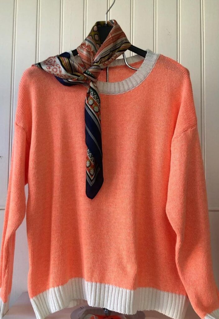 Jersey de punto naranja de Moda, calzado y complementos Susana